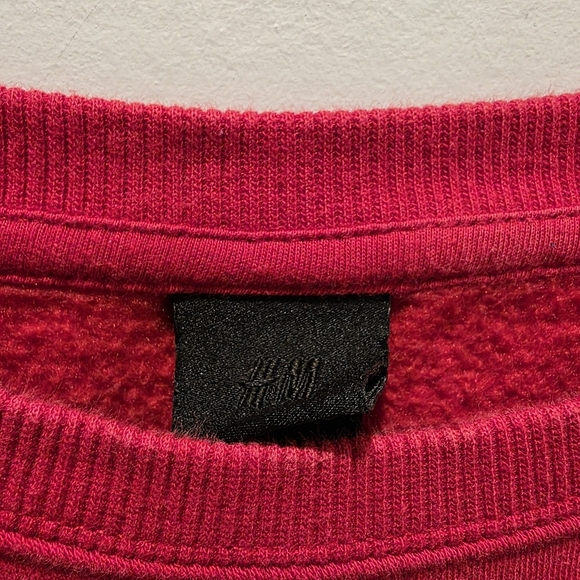 H&M 2020 New Lunar Red Sweatshirt with Gold Graphic - Picture 3 of 7